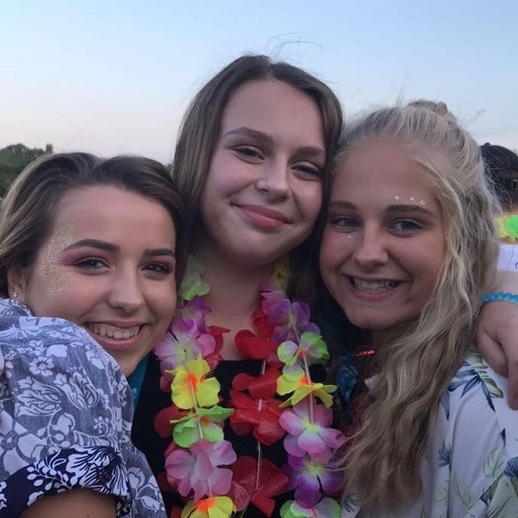 kylie_oo12